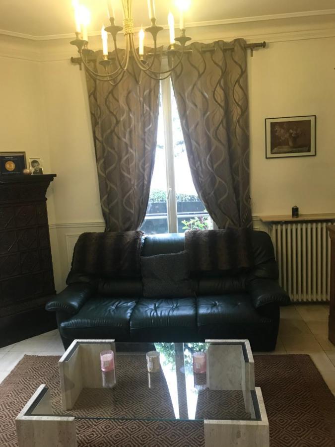 Maison En Pierre De Taille Le Raincy Esterno foto