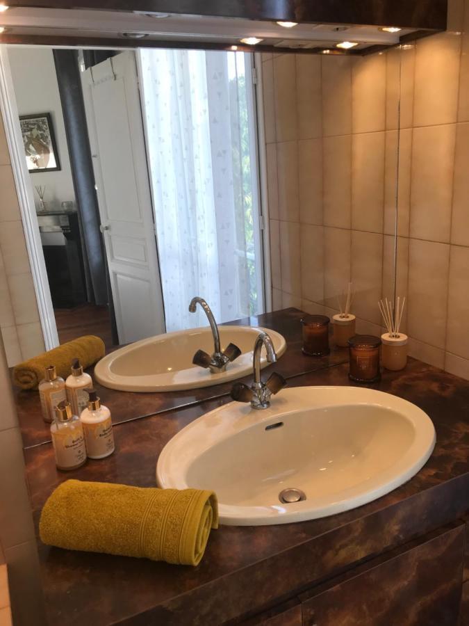 Maison En Pierre De Taille Le Raincy Esterno foto