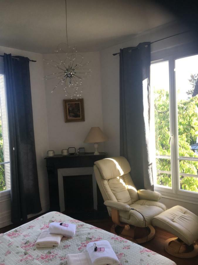 Maison En Pierre De Taille Le Raincy Esterno foto