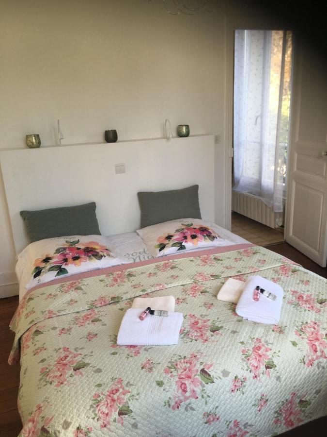 Maison En Pierre De Taille Le Raincy Esterno foto